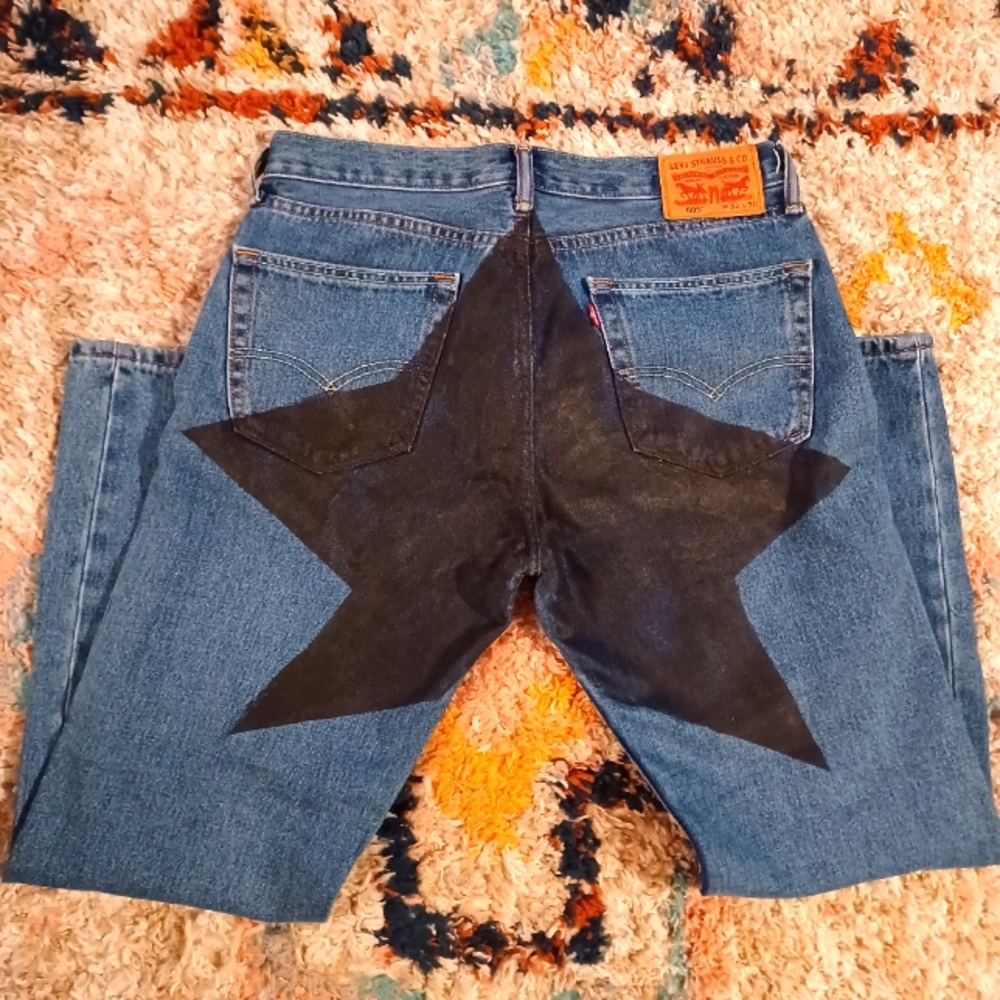Levis 505 Hand Painted Star NWOT
